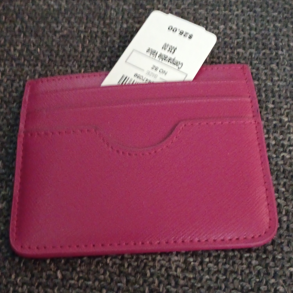 Neiman Marcus Magenta Leather Card Holder New w Tag